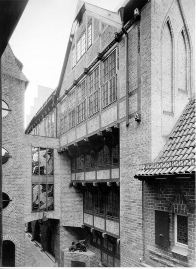 Robinson-Crusoe-Haus, Fassade Böttcherstraße von NO (1931-1944)