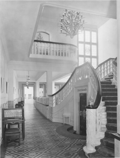 Haus des Glockenspiels vor 1944, Treppenhaus nach Westen