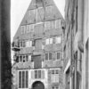 Fassade vor 1923 (gerasterte Postkarte)